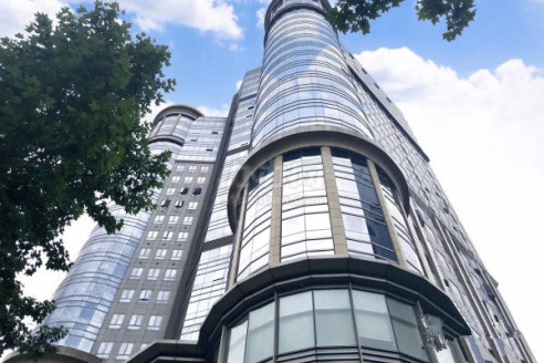 中区广场丨****丨上海大剧院丨周边配套齐全丨定制装修